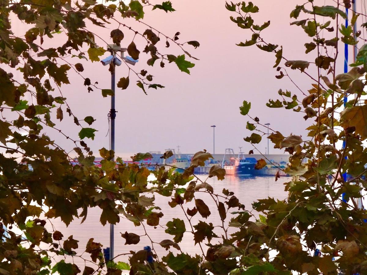 La Finestrella Dell'Arte Un Orizzonte Da Guardare Appartement Anzio Buitenkant foto